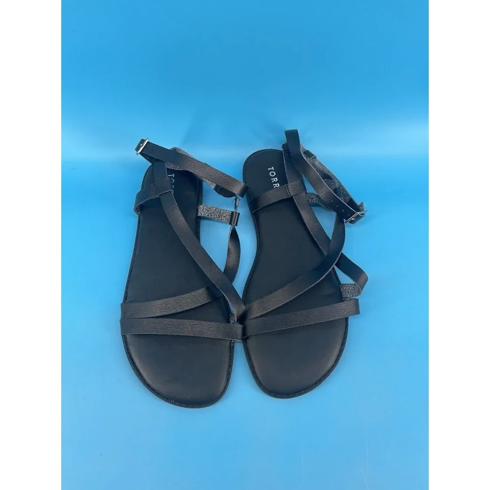 Torrid Women's Black Strappy Flat Sandals Ankle Buckle Size 9.5WW Wide